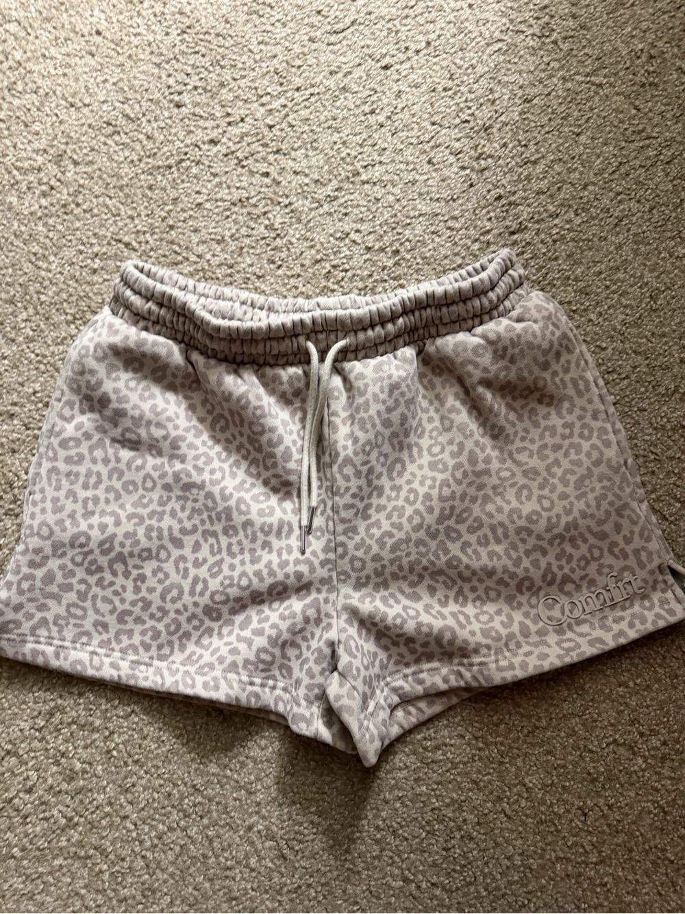 Comfrt minamalist shorts in desert leopard size XL